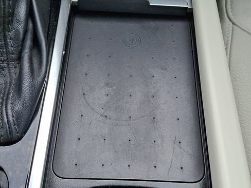 Used 2022 Volvo XC90 T5 Momentum w/ Climate Package image 26