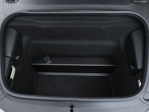 Used 2018 Porsche 911 GT2 RS image 42