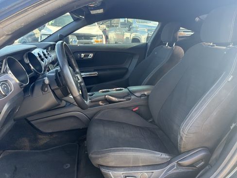 Used 2016 Ford Mustang GT RWD image 10