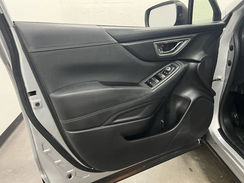 Used 2019 Subaru Forester Premium image 30