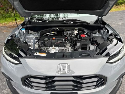 Certified 2025 Honda HR-V Sport image 31
