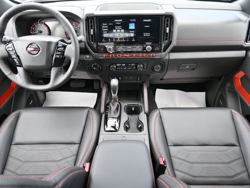 New 2025 Nissan Frontier PRO-4X w/ Pro Premium Package image 16