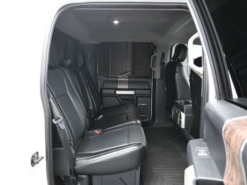 Used 2018 Ford F250 Lariat w/ Lariat Ultimate Package image 11