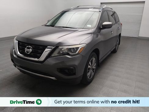 Used 2019 Nissan Pathfinder S FWD image 1