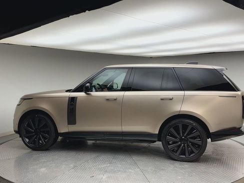 New 2026 Land Rover Range Rover SV image 5
