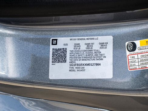 Used 2021 Chevrolet Camaro LT image 30