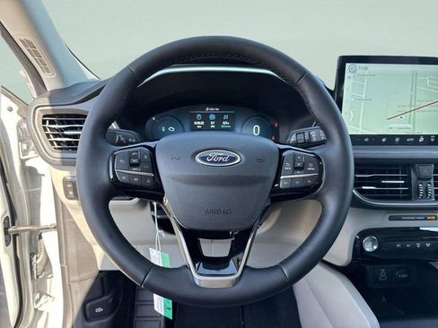 New 2026 Ford Escape SE w/ PHEV Premium Package FWD image 23