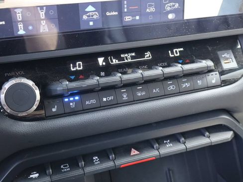 Used 2025 Toyota Sequoia TRD Pro AWD/4WD image 10