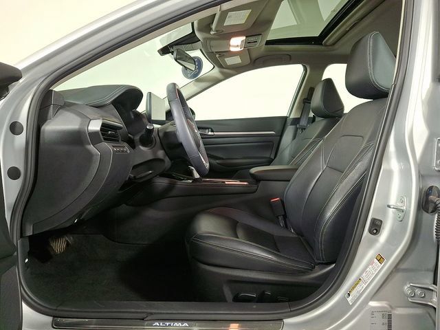 Used 2024 Nissan Altima 2.5 SL FWD image 15