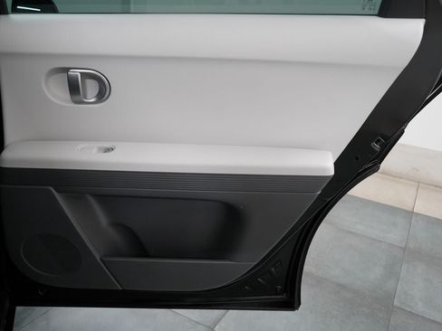 Used 2024 Hyundai Ioniq 5 SEL AWD/4WD image 23
