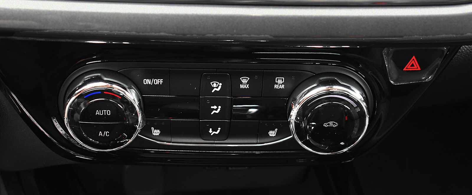New 2026 Chevrolet Trax ACTIV w/ Driver Confidence Package FWD image 19