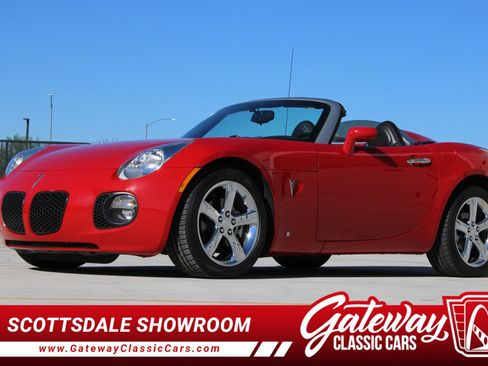 Used 2008 Pontiac Solstice GXP w/ Premium Package image 1