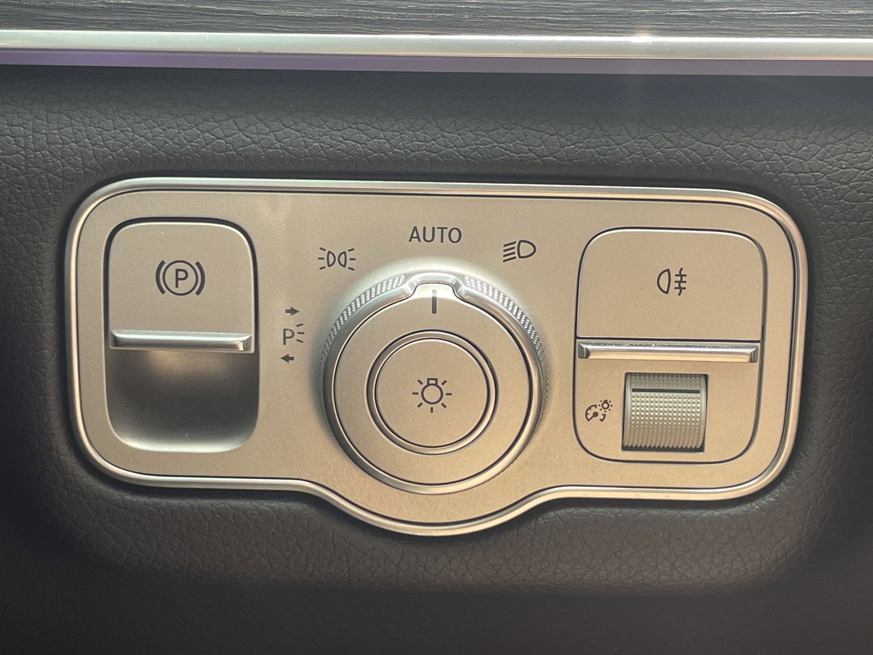 Used 2023 Mercedes-Benz GLS 580 4MATIC image 22