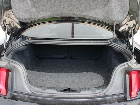 Used 2020 Ford Mustang Premium RWD image 5