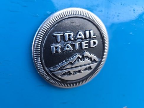 Used 2018 Jeep Wrangler Sport image 18