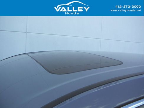 Used 2025 Honda CR-V EX image 3