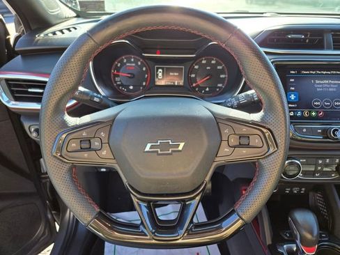 Used 2023 Chevrolet TrailBlazer RS w/ Convenience Package AWD/4WD image 30