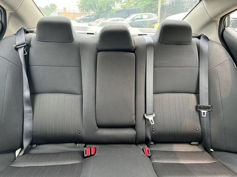 Used 2025 Nissan Altima 2.5 SV FWD image 33