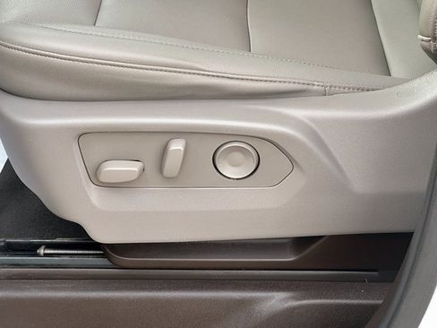 Used 2023 GMC Sierra 1500 SLT image 23