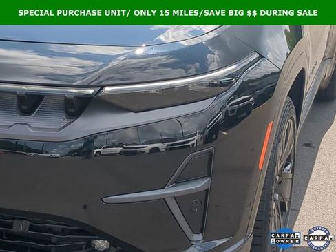 Used 2025 Jeep Wagoneer S Launch Edition image 24