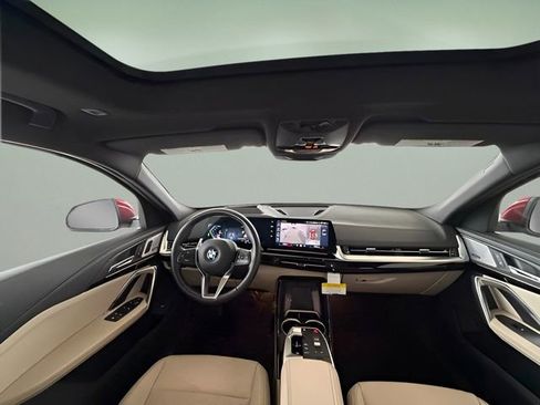 Used 2025 BMW X2 xDrive28i image 34