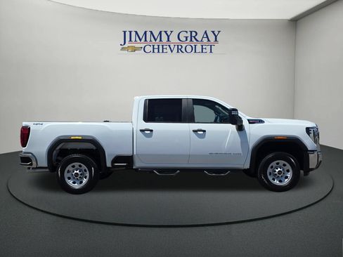 Used 2024 GMC Sierra 2500 Pro w/ Convenience Package AWD/4WD image 6