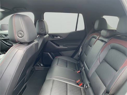 Used 2025 Chevrolet Equinox RS w/ Safety and Technology Package image 12