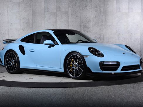 Used 2017 Porsche 911 Turbo S image 2