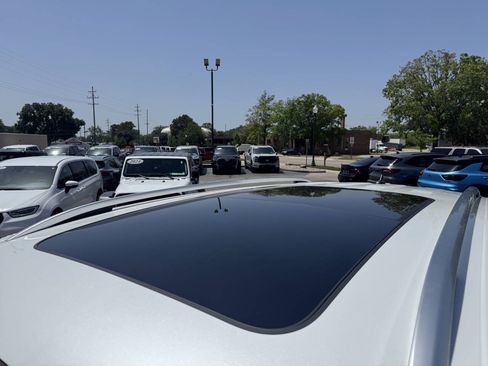 Used 2023 Volkswagen Atlas SEL Premium AWD/4WD image 21