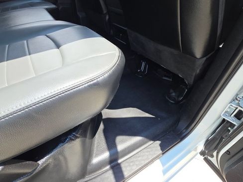 Used 2022 RAM 1500 Tradesman w/ Chrome Appearance Group AWD/4WD image 16
