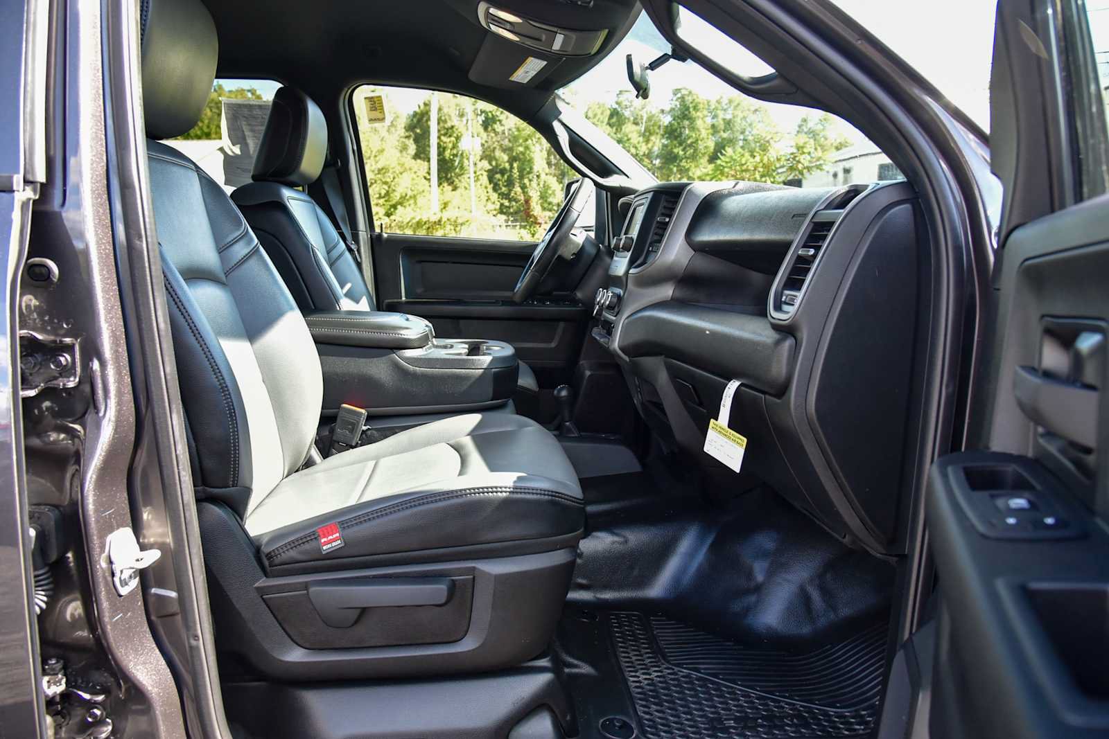 Certified 2024 RAM 2500 Tradesman AWD/4WD image 9