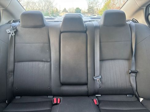 Used 2025 Nissan Altima 2.5 SV FWD image 37