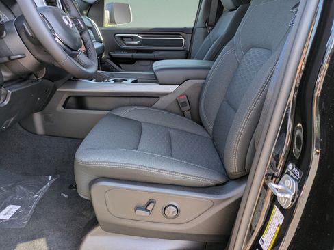 New 2026 RAM 1500 Big Horn AWD/4WD image 22