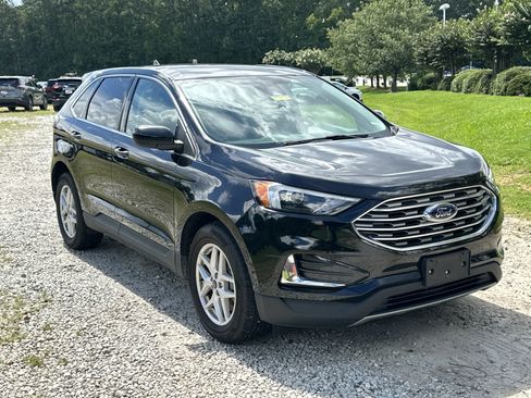 Used 2022 Ford Edge SEL image 3