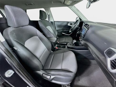 Used 2020 Kia Soul LX FWD image 25