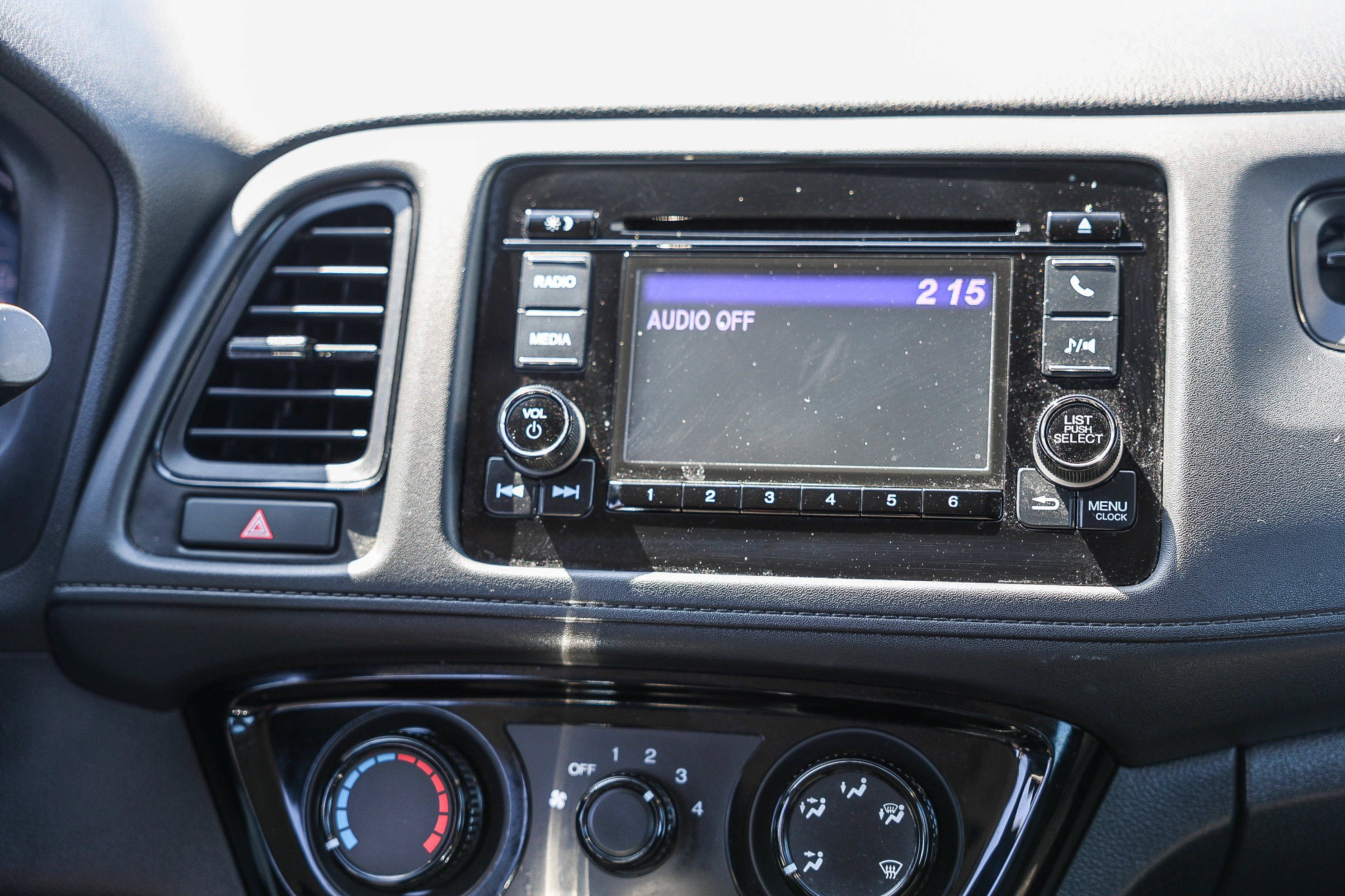 Certified 2020 Honda HR-V LX image 4