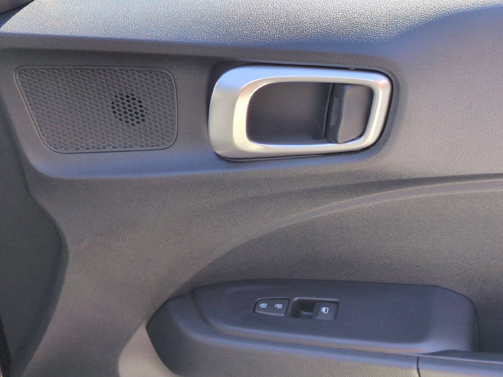 Used 2026 Hyundai Venue SEL FWD image 34