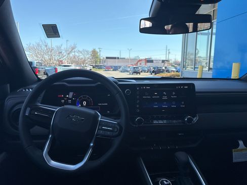 New 2026 Chevrolet Colorado Trail Boss AWD/4WD image 2