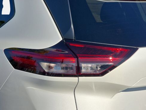 New 2026 Nissan Rogue SV w/ Cold Weather Package FWD image 31