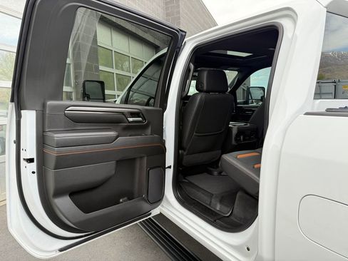 Used 2024 GMC Sierra 3500 AT4 w/ AT4 Premium Plus Package image 28