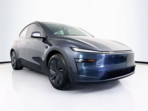 Used 2026 Tesla Model Y Long Range AWD/4WD image 33