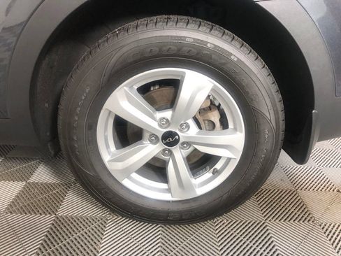 Used 2023 Kia Sorento LX FWD image 20