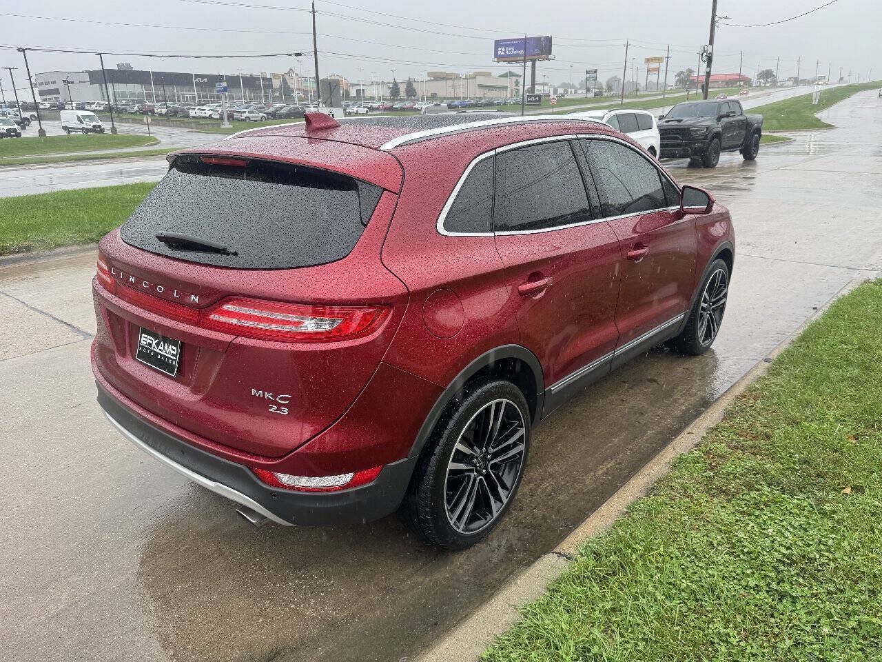 Used 2017 Lincoln MKC Reserve AWD/4WD image 5