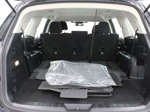 Used 2023 Subaru Ascent 8-Passenger AWD/4WD image 26