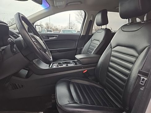 Used 2020 Ford Edge SEL w/ Cold Weather Package image 6