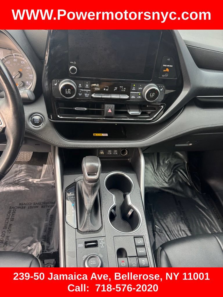 Used 2023 Toyota Highlander XSE AWD/4WD image 32