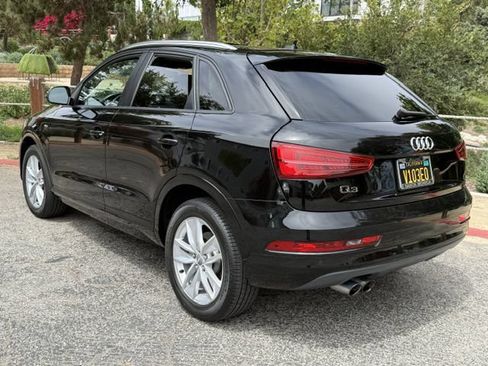 Used 2018 Audi Q3 2.0T Premium w/ Convenience Package FWD image 25