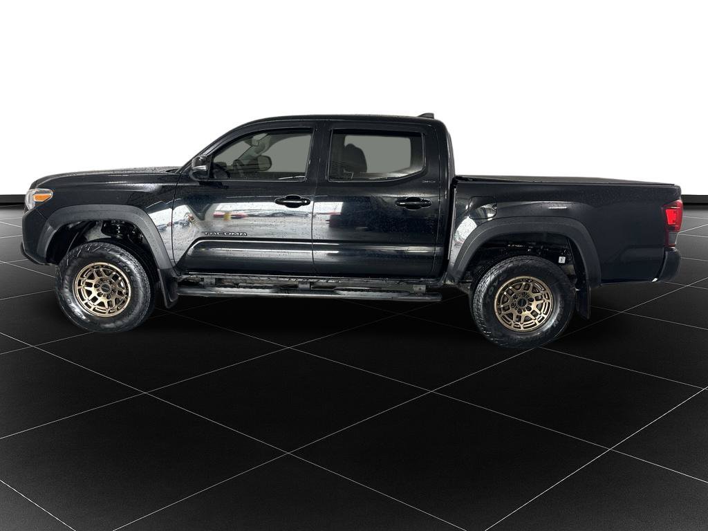 Used 2022 Toyota Tacoma SR5 w/ Trail Edition AWD/4WD image 2