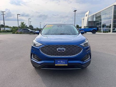 Certified 2024 Ford Edge SEL w/ Convenience Package AWD/4WD image 3