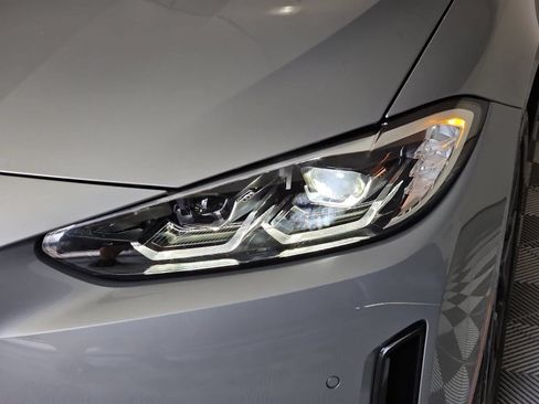 Used 2023 BMW i4 eDrive40 RWD image 29